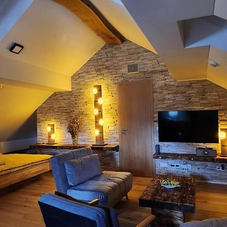 Krasny Apartman Refrino 扬斯凯拉兹涅 外观 照片